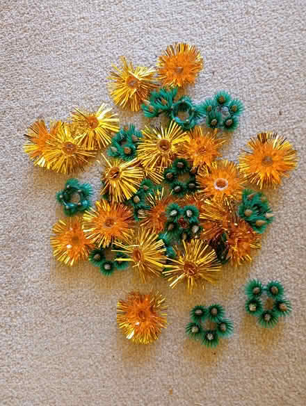 Photo of free Christmas decorations craft items (Selsdon CR2) #1
