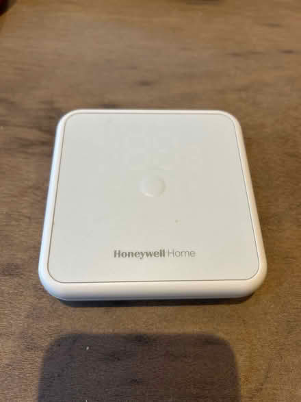 Photo of free Honeywell battery thermostat (BA2 5) #1