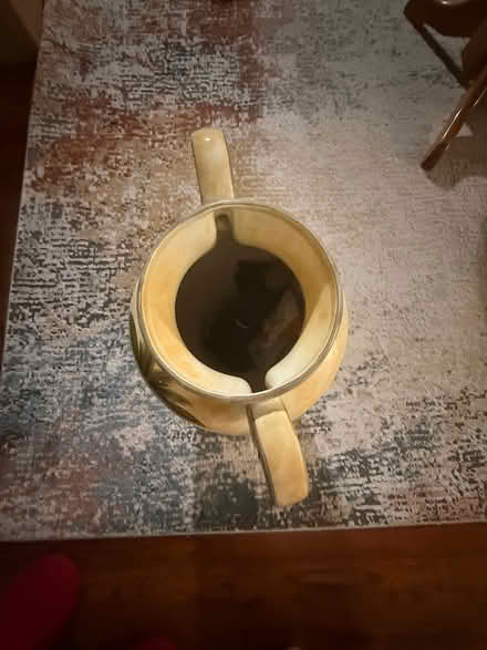 Photo of free Ceramic umbrella stand (Lanham area- good luck road) #2