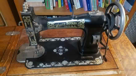 Photo of free Vintage sewing machine (Gig Harbor. Near HW16) #3