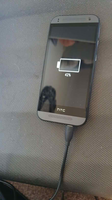 Photo of free Old HTC smartphone (Hockley Heath B94) #1