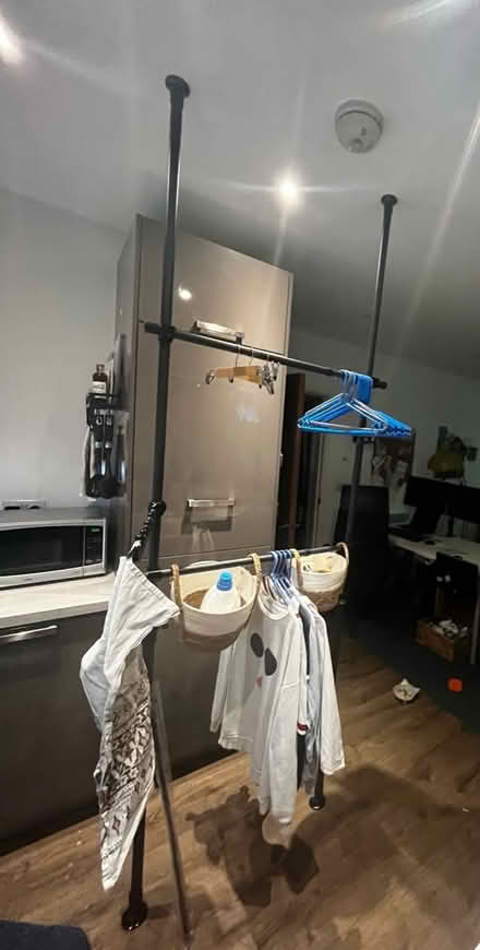 Photo of free Telescopic Clothes Rail (HA8 / Edgware) #2