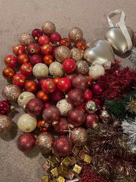 Photo of free Christmas decorations (Longbarn WA2) #4
