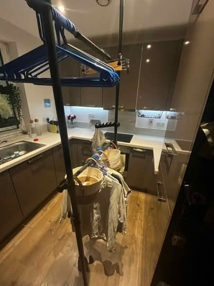 Photo of free Telescopic Clothes Rail (HA8 / Edgware) #3