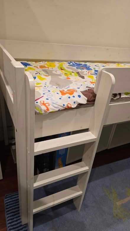 Photo of free White Wooden Mid-Sleeper Bed (Single) (Notting Hill W11) #3