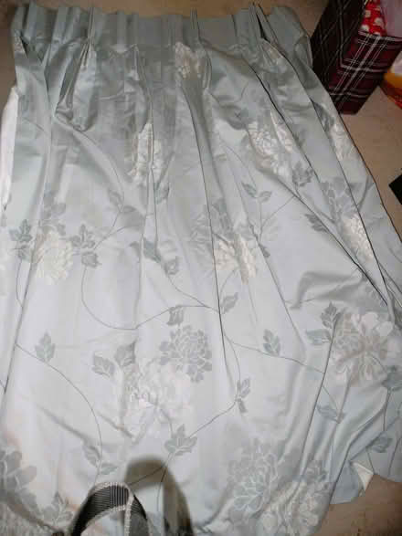 Photo of free long curtain (Whitehill SG4) #1