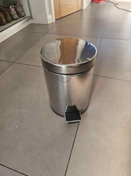 Photo of free Small bathroom bin (Ealing Broadway, W5) #1