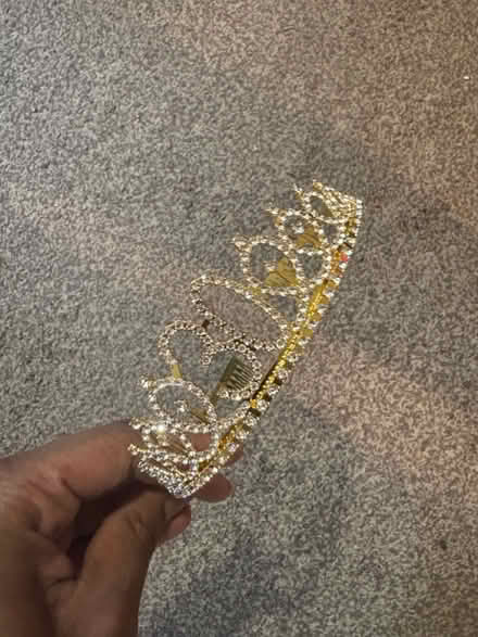 Photo of free 30th birthday crown (SE25 selhurst) #1