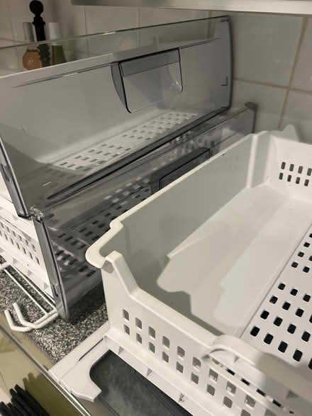 Photo of free Bloomberg Inserts 4 Fridge Freezer (BN3) #2