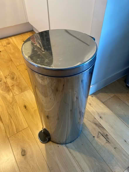 Photo of free Kitchen bin (Bethnal Green E2) #1