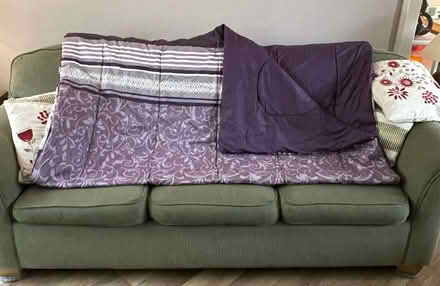 Photo of free Purple comforter (Fernhill BL9) #1