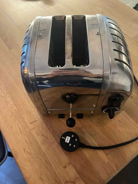 Photo of free dualit toaster (Harding Street, Tenby) #1