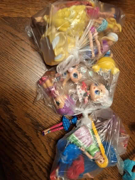 Photo of free More dolls (South Green CM11) #1