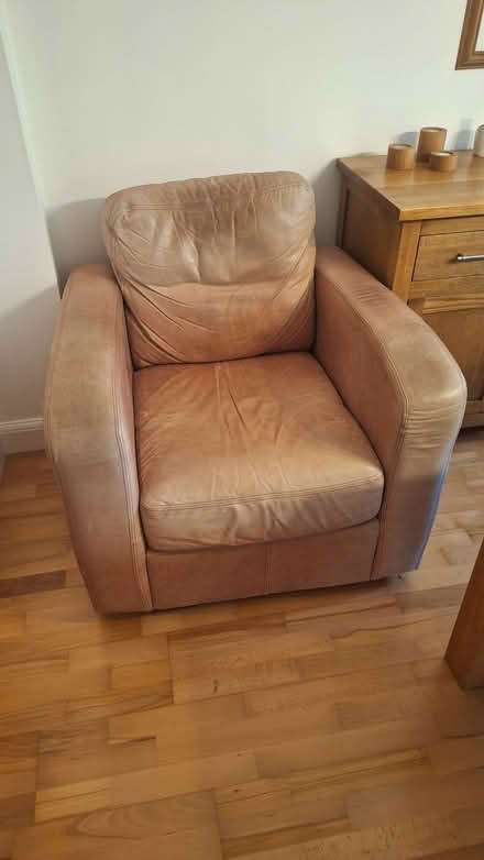 Photo of free Pair leather armchairs (Horndean PO8) #1