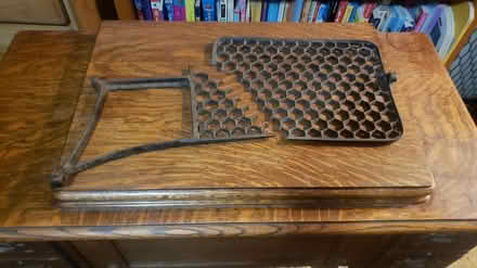 Photo of free Vintage sewing machine (Gig Harbor. Near HW16) #1