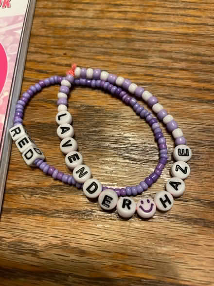 Photo of free Taylor Swift stuff (El Camino and Lawrence) #2