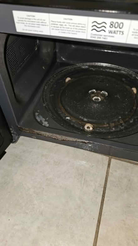Photo of free Microwave (CM17 Harlow) #2