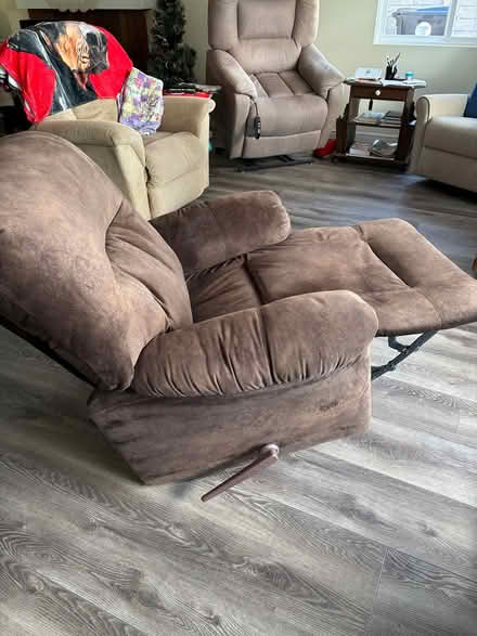 Photo of free Recliner (Canyon Country) #2