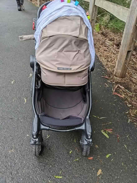 Photo of free City select pram with bassinet (North of city) #1