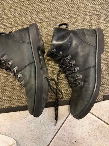 Photo of free Men’s boots size 10 (Vic Park north of Eglinton) #2