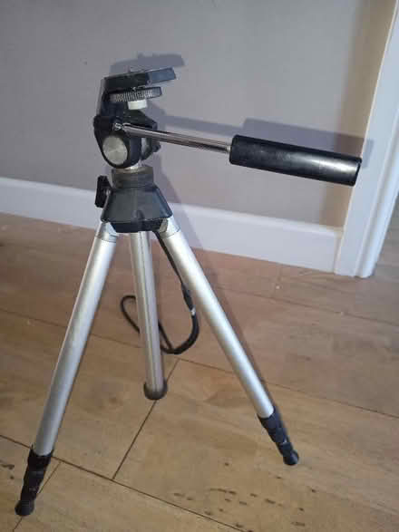 Photo of free Tripod Daiwa S7 (Hayling Island PO11) #1