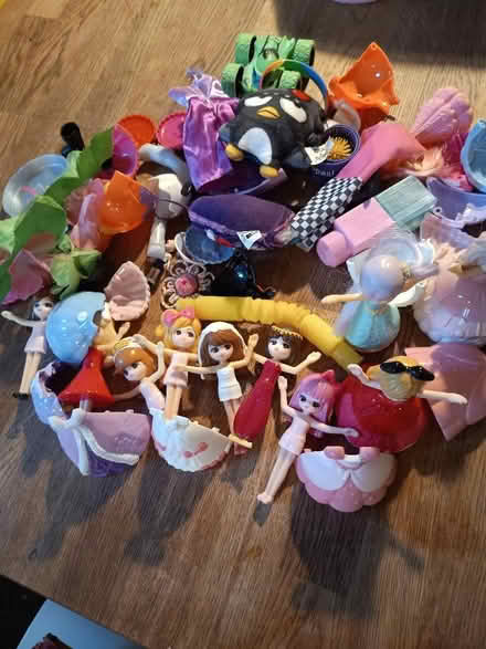 Photo of free Loads of small dolls (Hayling Island PO11) #1