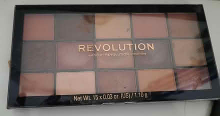 Photo of free Brown eye make up palette (Poets Estate SG4) #1