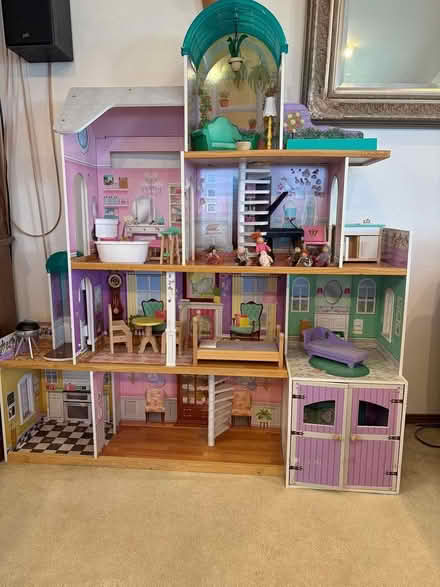 Photo of free Kid Kraft dollhouse # 65928 (off Unser Blvd in Rio Rancho) #1