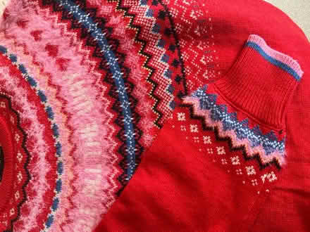 Photo of free Christmas jumper (RH12) #3