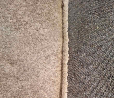 Photo of free Grey rug 121 x 182 cm, 100% wool (Kennington SE11) #2