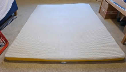 Photo of free Eve Memory Foam Mattress Topper (Stroud) #2
