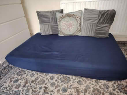 Photo of free Floor sitting (SE19) #1
