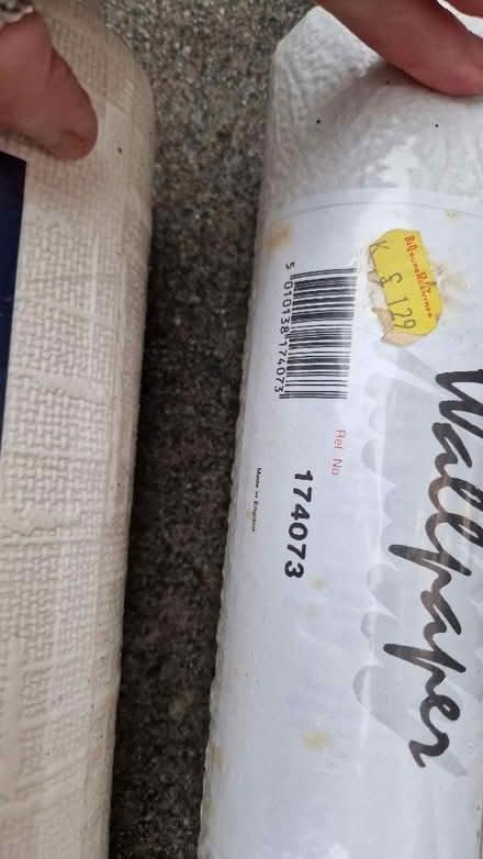 Photo of free to a Good Home: Brand New Sealed Wallpaper Rolls (Bridge of Allan FK9) #3