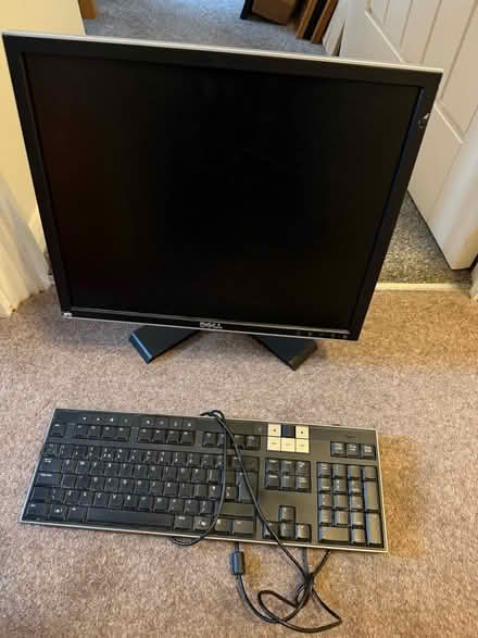 Photo of free Dell 19 inch monitor and keyboard (Lower Earley RG6) #1