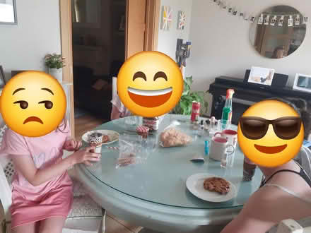 Photo of free Round dining table (Shankhill) #1