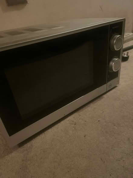 Photo of free Microwave (Glasgow west G12) #1