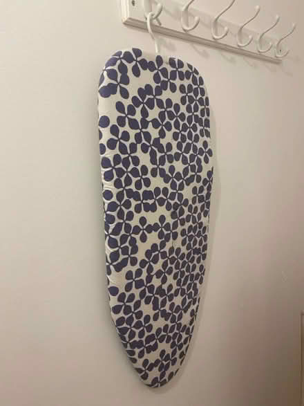 Photo of free Iron with Mini Ironing Board (CR0) #3