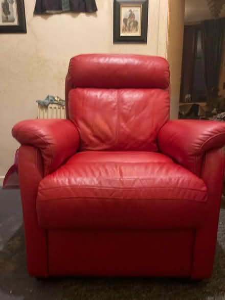 Photo of free Comfy chair (Kelvinbridge G20) #1