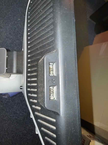 Photo of free Dell 19 inch monitor and keyboard (Lower Earley RG6) #3