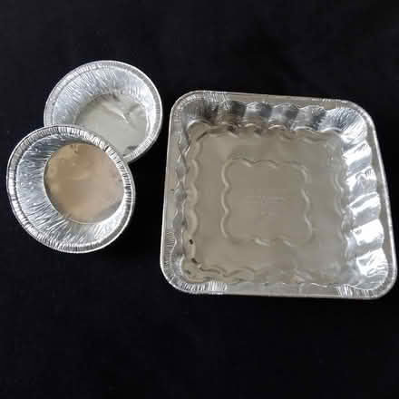 Photo of free Aluminum Baking Dishes (Uplands / Riverside) #1