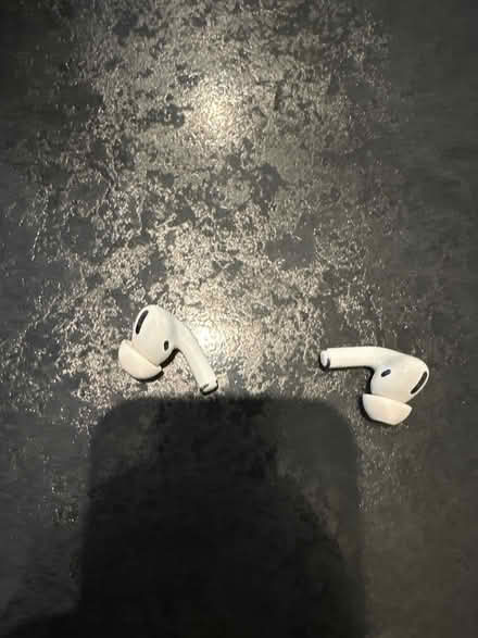 Photo of free Airpods (Twickenham Centre) #1