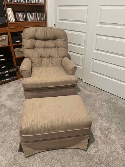 Photo of free Armchair with ottoman (Arroyo Seco North, Buckeye, AZ) #2