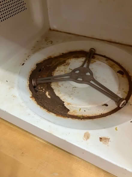 Photo of free Microwave (needs repair) (NW7 Bunns Lane) #1