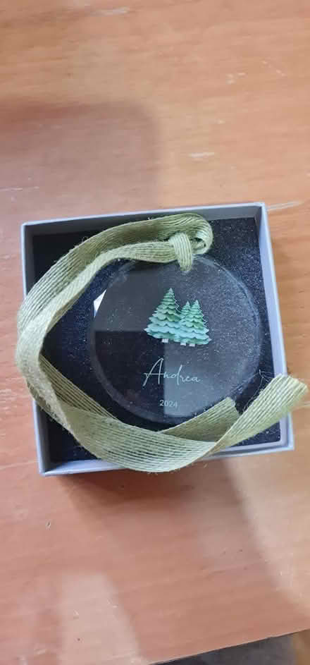 Photo of free Christmas glass flat bauble (NW2 Cricklewood) #2