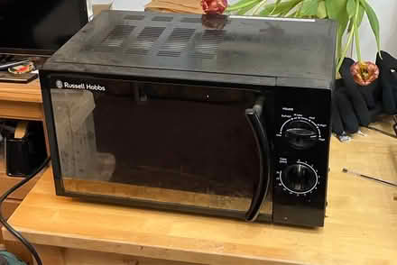 Photo of free Microwave (needs repair) (NW7 Bunns Lane) #2