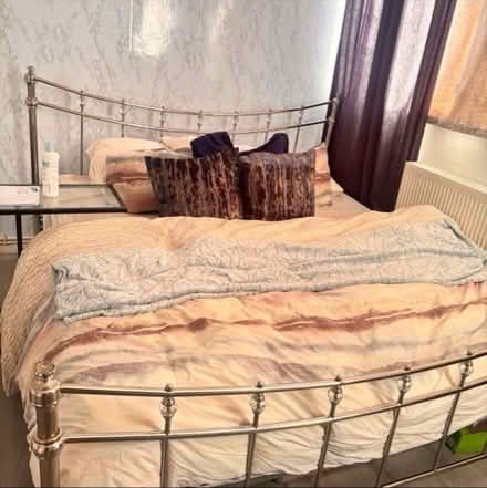 Photo of free Super king size bed (Chislehurst) #1
