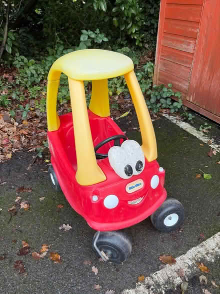Photo of free Little Tikes Plastic Car (Esher KT10) #1