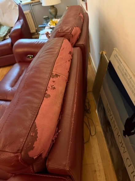Photo of free Reclining power sofas (Horsham RH13) #4