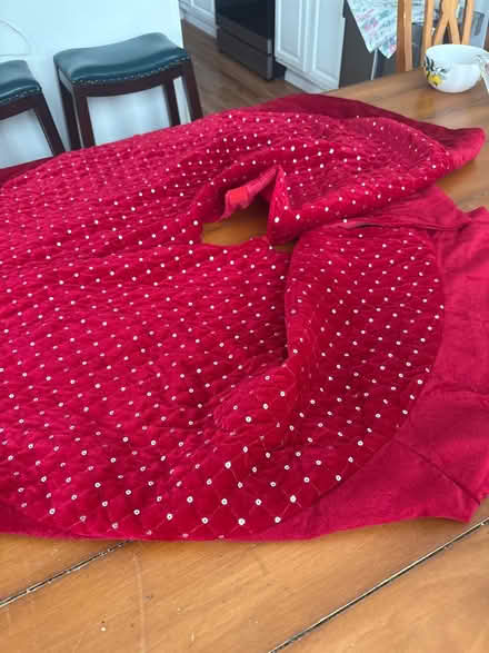 Photo of free Christmas Tree Skirt (Thornton) #1