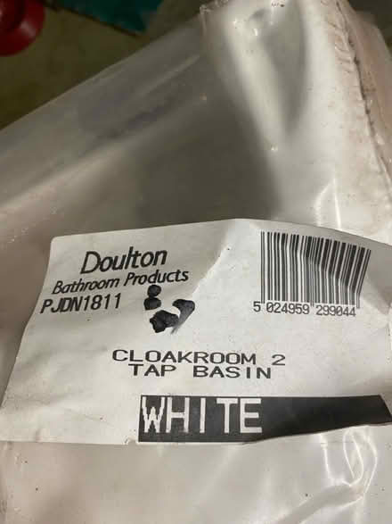 Photo of Ceramic hand basin (Minehead TA24) #2